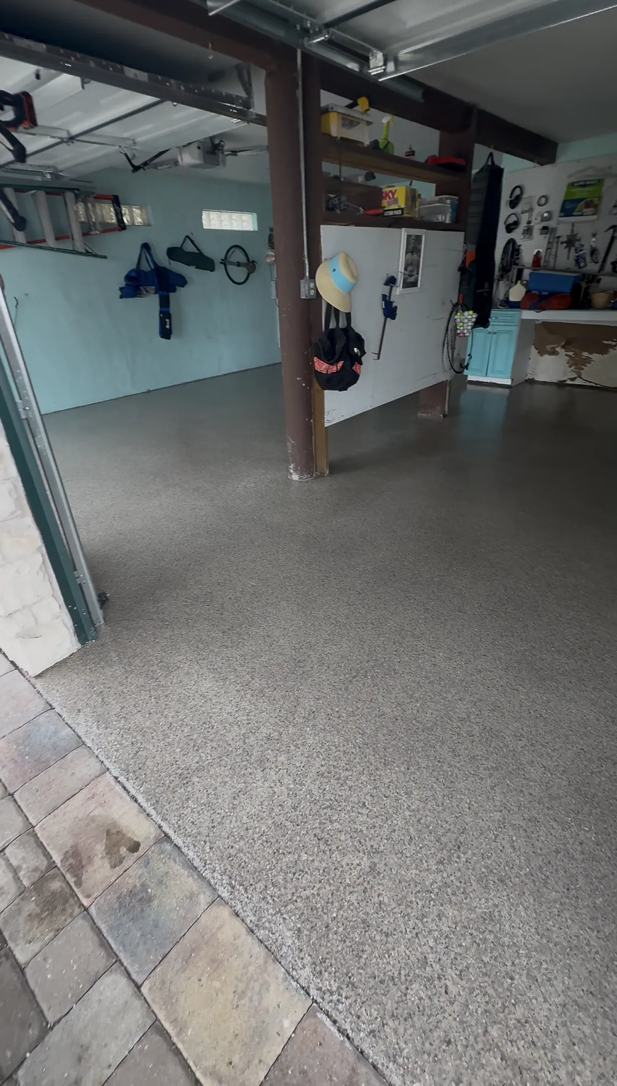 Flake epoxy 2-car garage